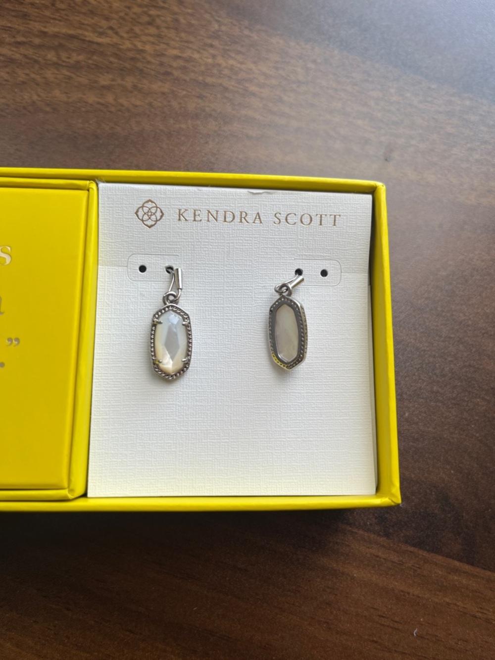 Kendra Scott White Opal Elisa Pendant Necklace and Drop Earrings - Silver - Picture 3 of 3